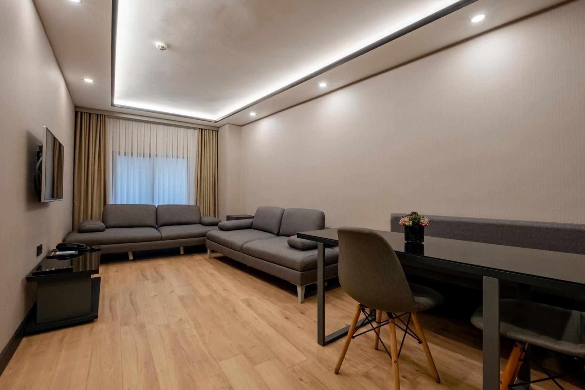 The Row Suites Taksim Istanbul Exterior photo