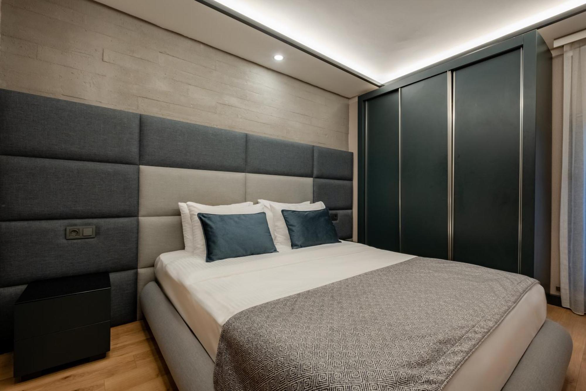 The Row Suites Taksim Istanbul Exterior photo