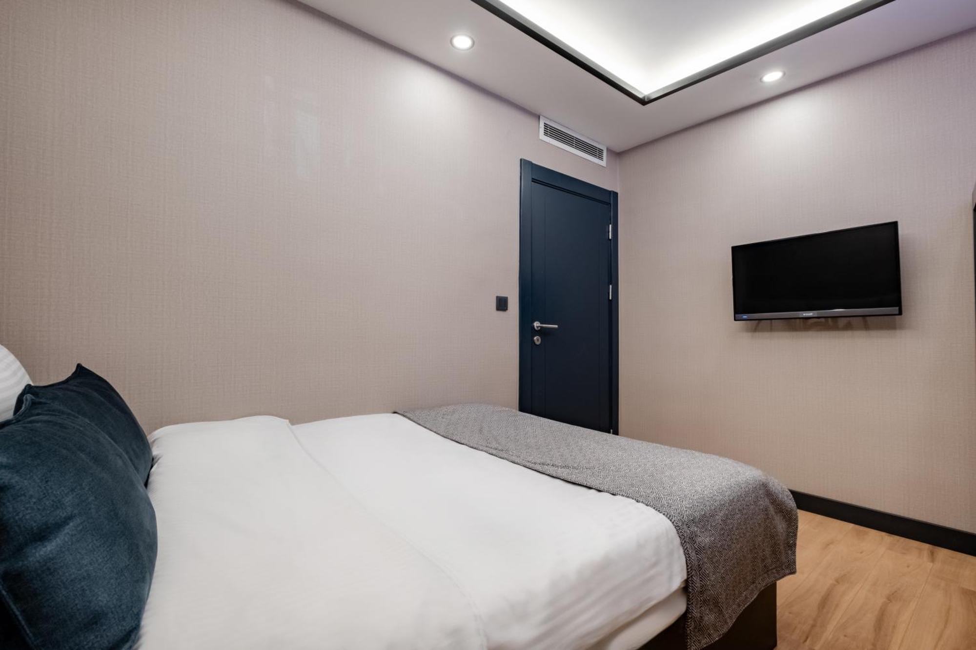 The Row Suites Taksim Istanbul Exterior photo