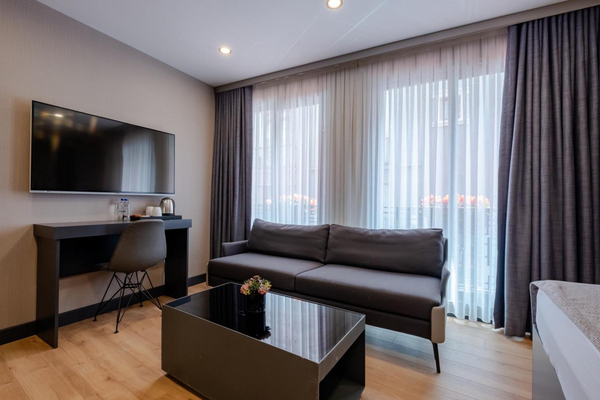 The Row Suites Taksim Istanbul Exterior photo