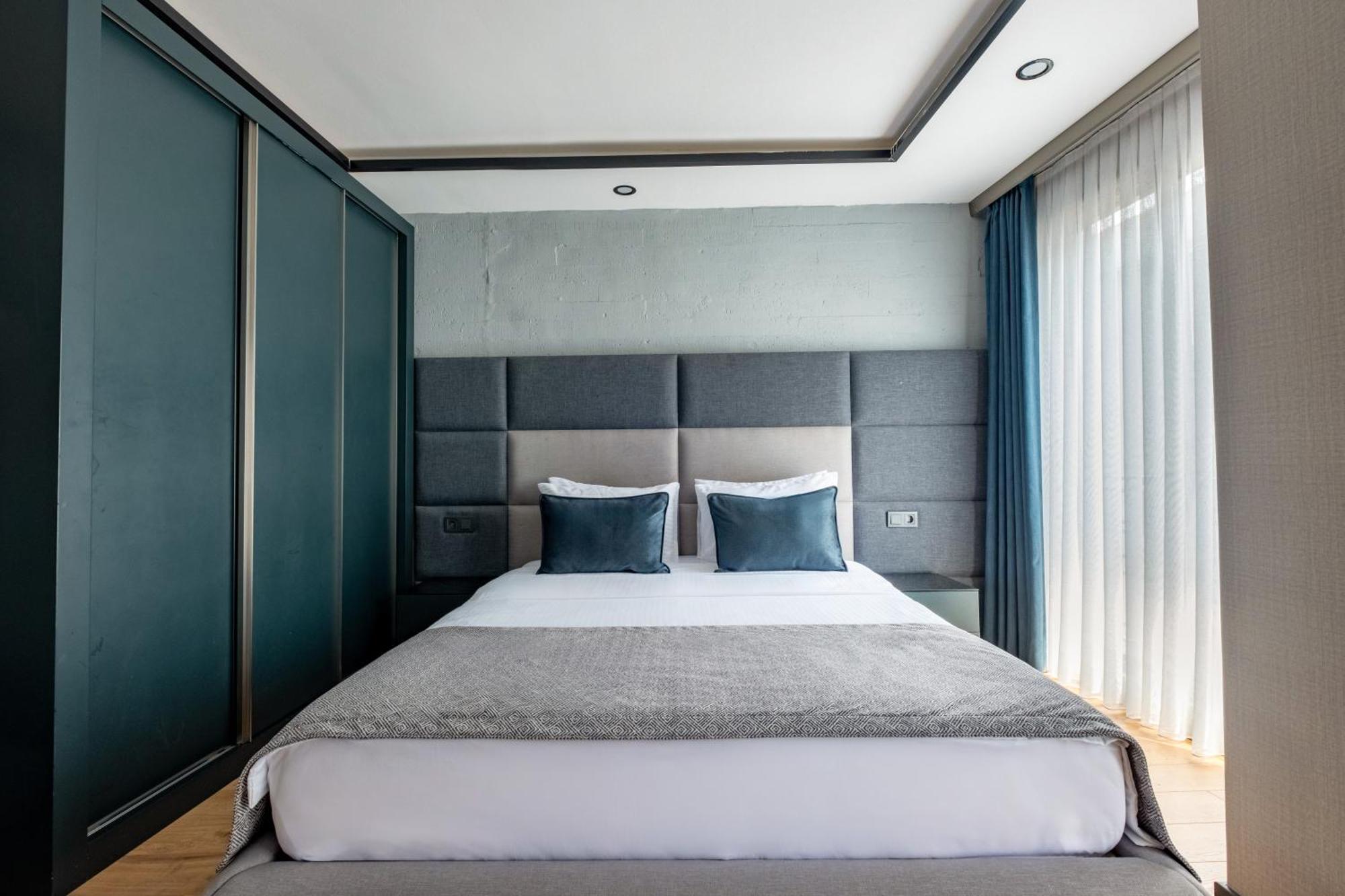 The Row Suites Taksim Istanbul Exterior photo
