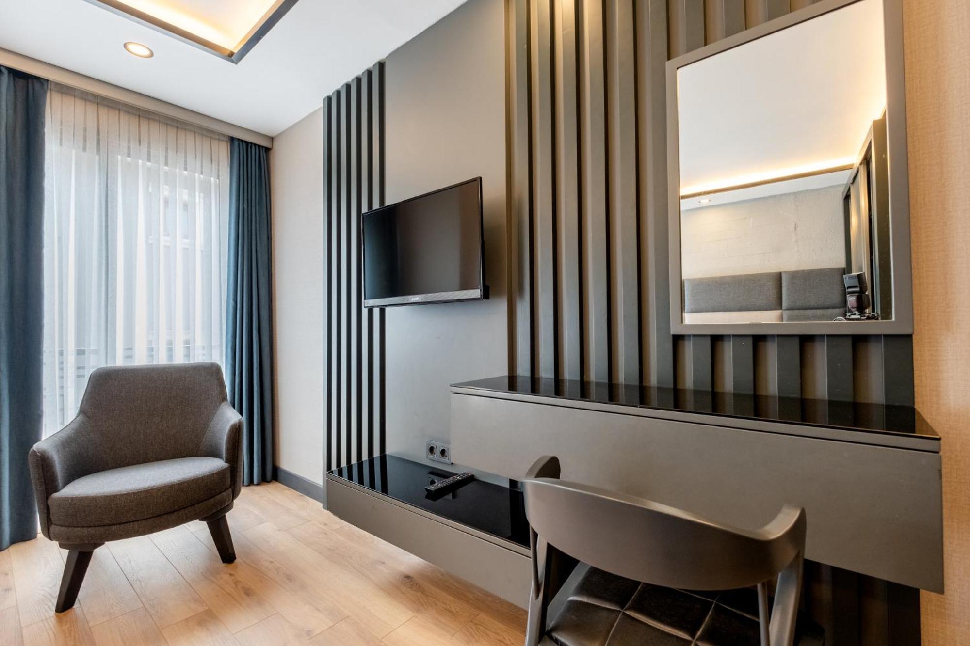 The Row Suites Taksim Istanbul Exterior photo