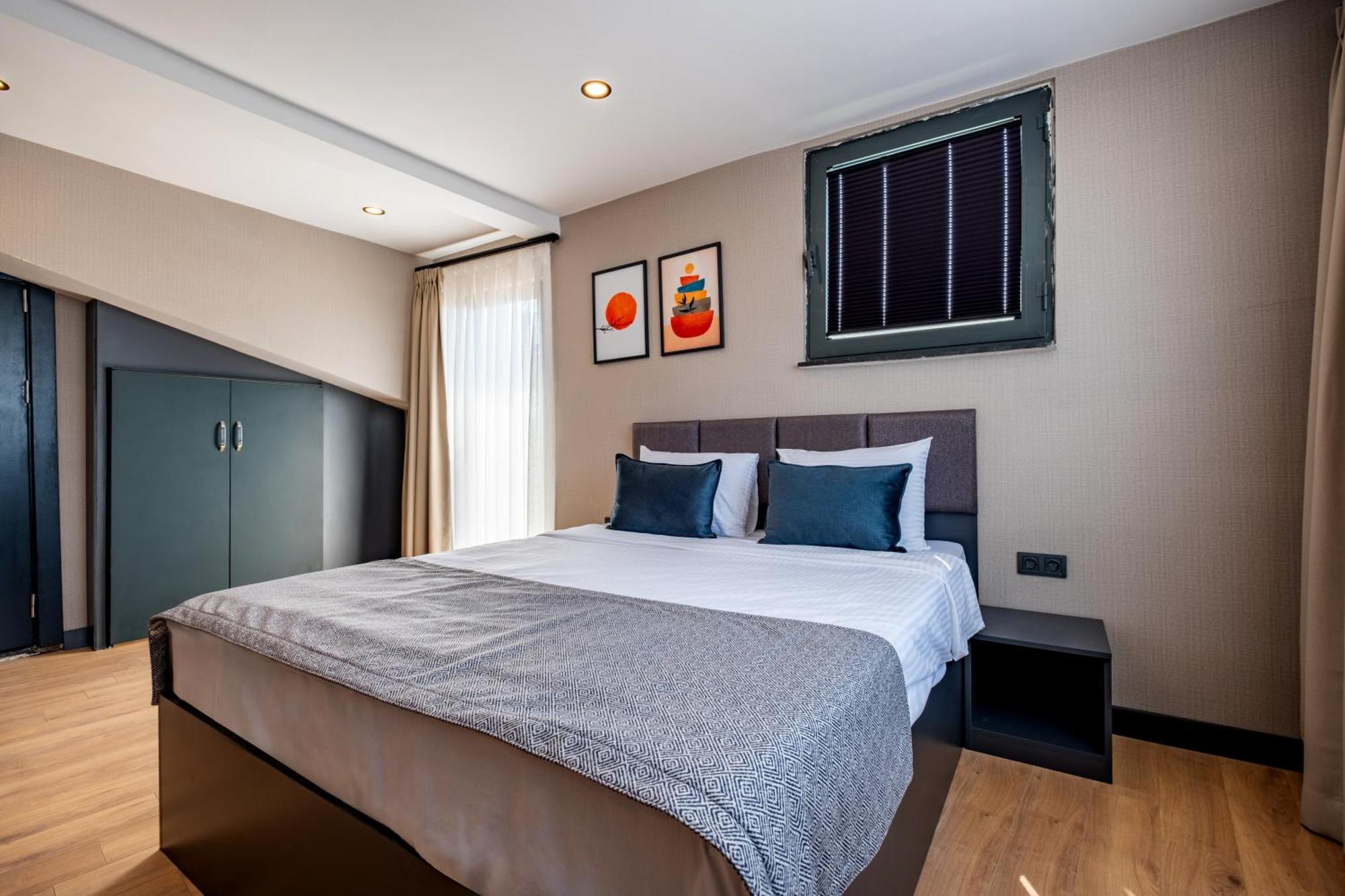 The Row Suites Taksim Istanbul Exterior photo